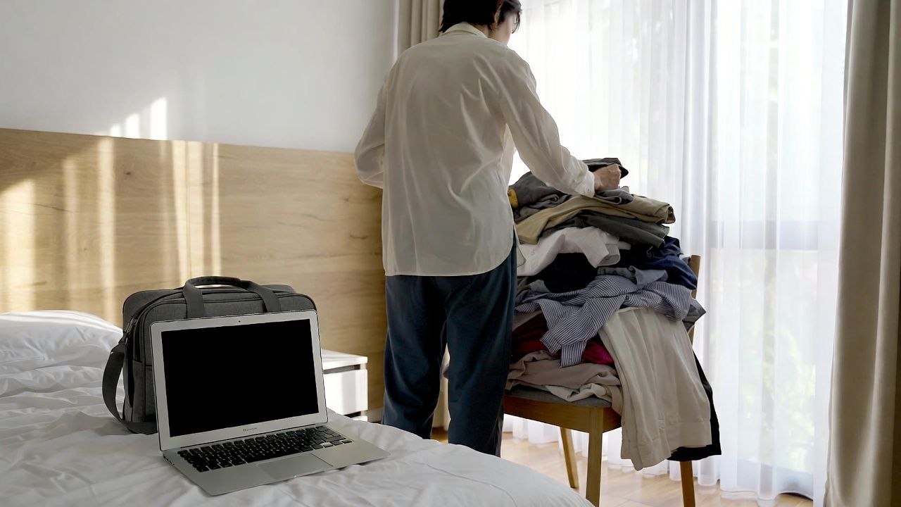 How to Manage Dry Cleaning Chores When You Have a Busy Schedule