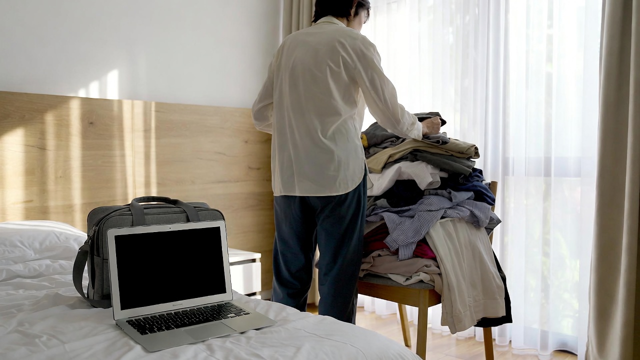 How to Manage Dry Cleaning Chores When You Have a Busy Schedule